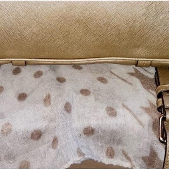 Gold Coach Women's Handbag with crossbody strap - Picture 4 of 6